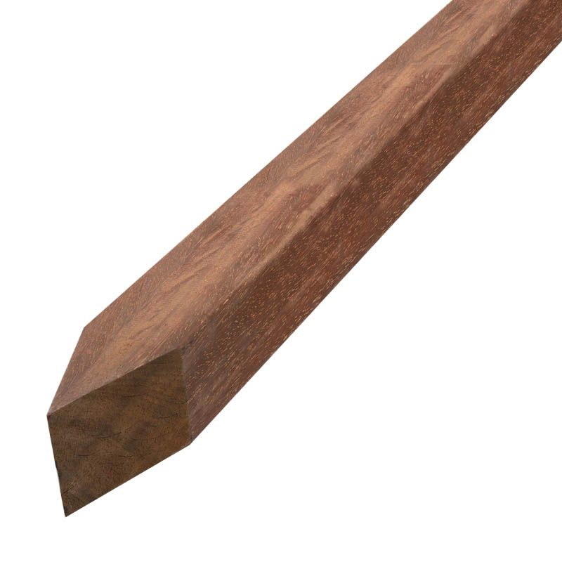 Piketpaal hardhout Azobe 4,0 x 4,0 cm gepunt gezaagd